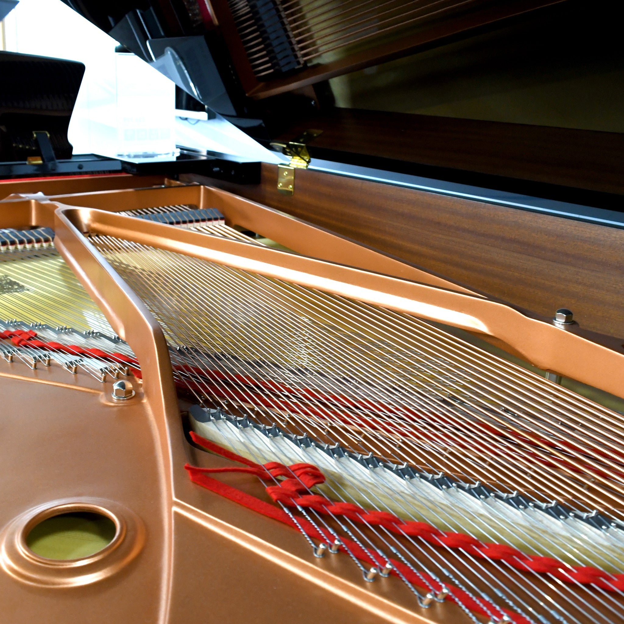 C6X-PE,C6X-PM,C6X-PWH,C6X-SAW,C6X-SE - Yamaha C6X Grand Piano Polished Ebony / A1